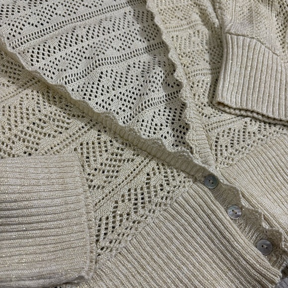 Covington V-Neck Beige Glitter Cardigan Sweater 3/4 Sleeves Sz M Scalloped Trim - Picture 12 of 12